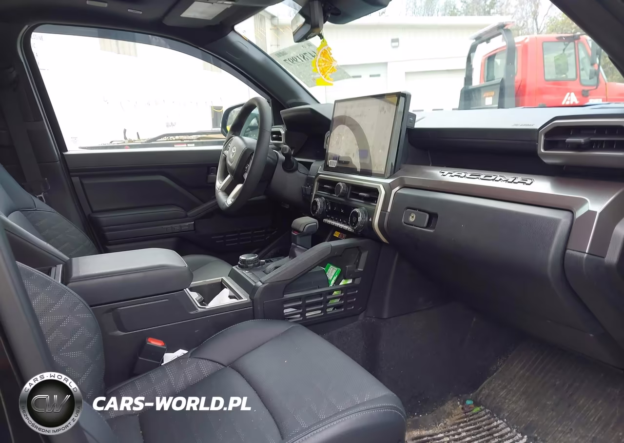 2025 Toyota Tacoma Trd Sport VIN:3TMLB5JN7SM172122 - 5