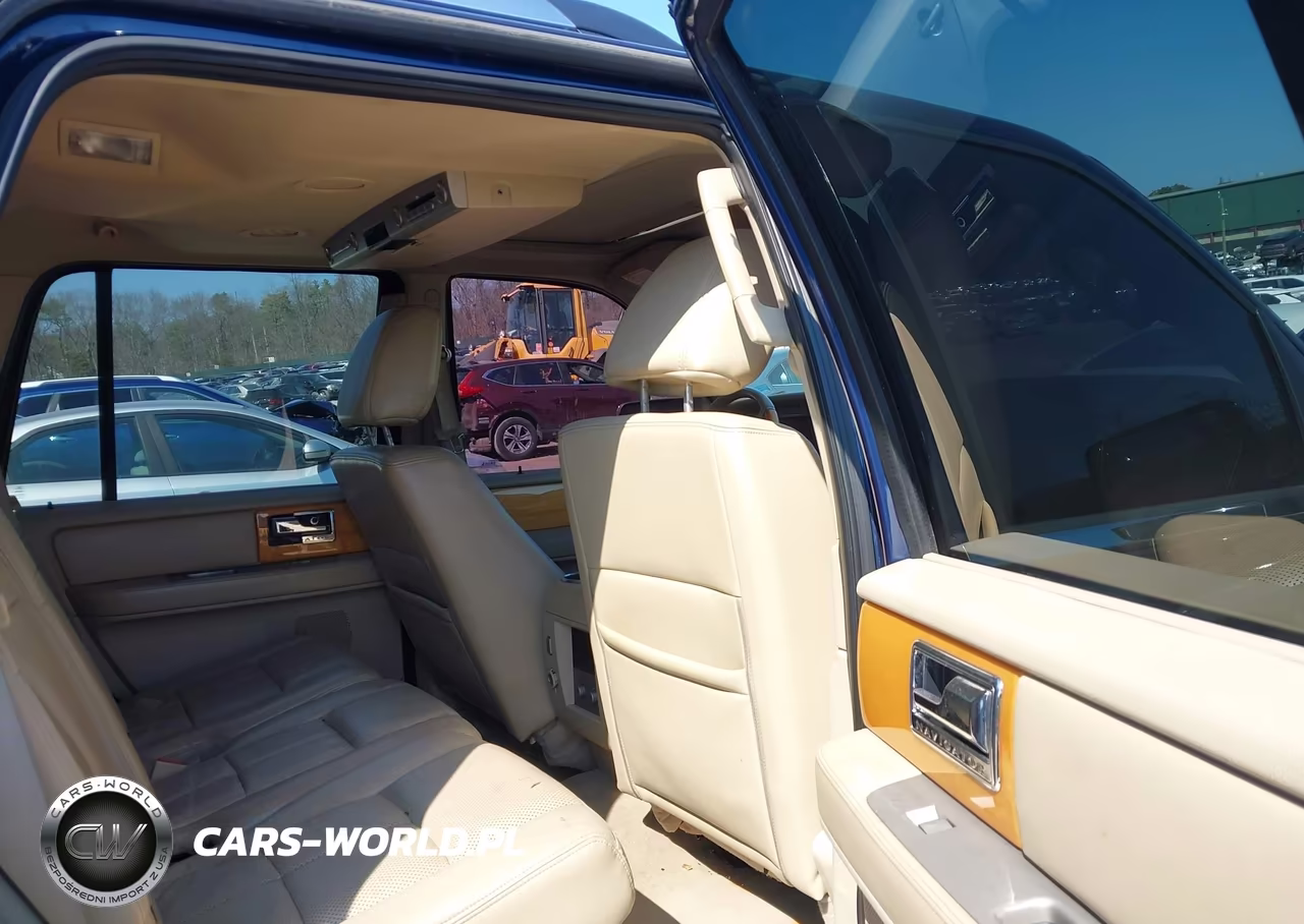 2010 Lincoln Navigator VIN:5LMJJ2J52AEJ02033 - 8