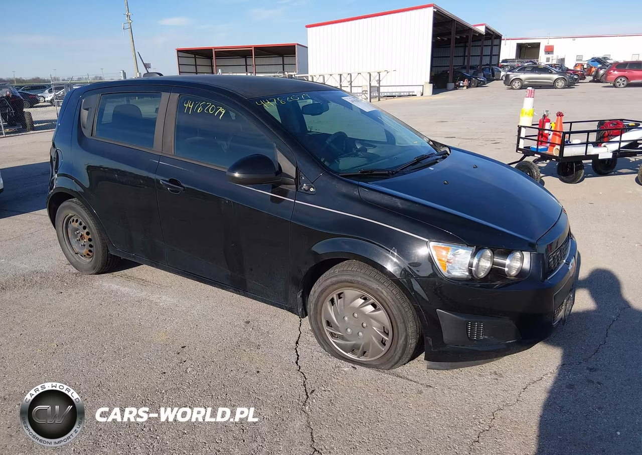 2016 Chevrolet Sonic Ls Manual – zdjęcie 1 z 16