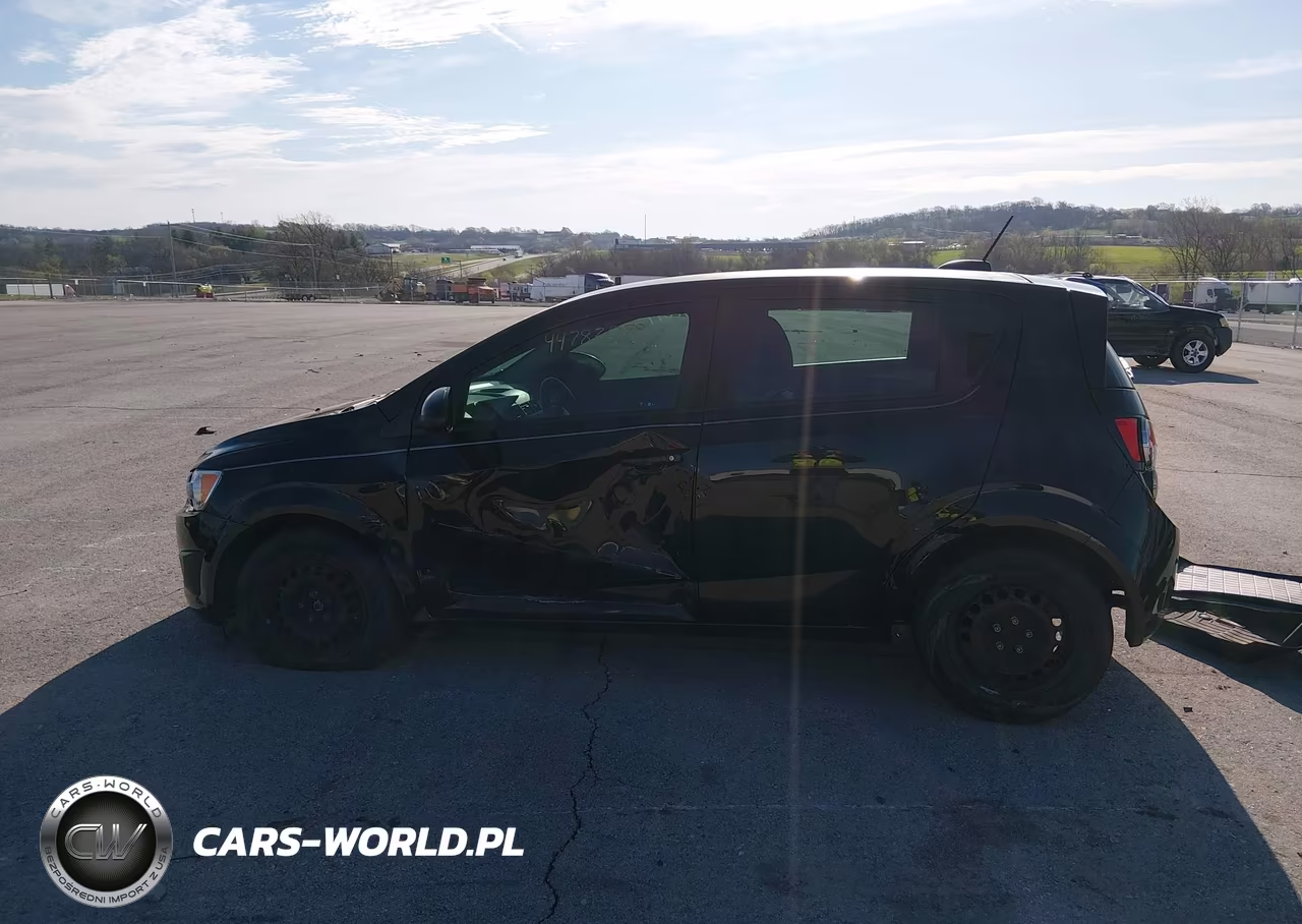 2016 Chevrolet Sonic Ls Manual VIN:1G1JB6SH2G4120270 - 14