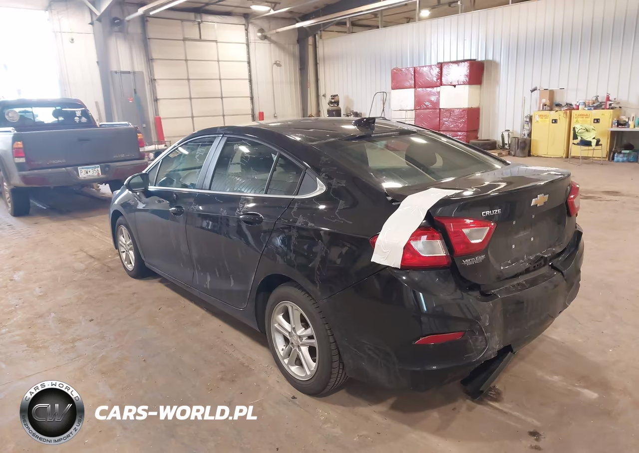2018 Chevrolet Cruze Lt Auto VIN:1G1BE5SM1J7171638 - 3