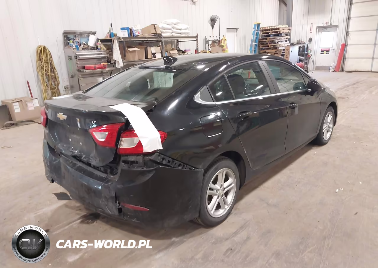 2018 Chevrolet Cruze Lt Auto VIN:1G1BE5SM1J7171638 - 4