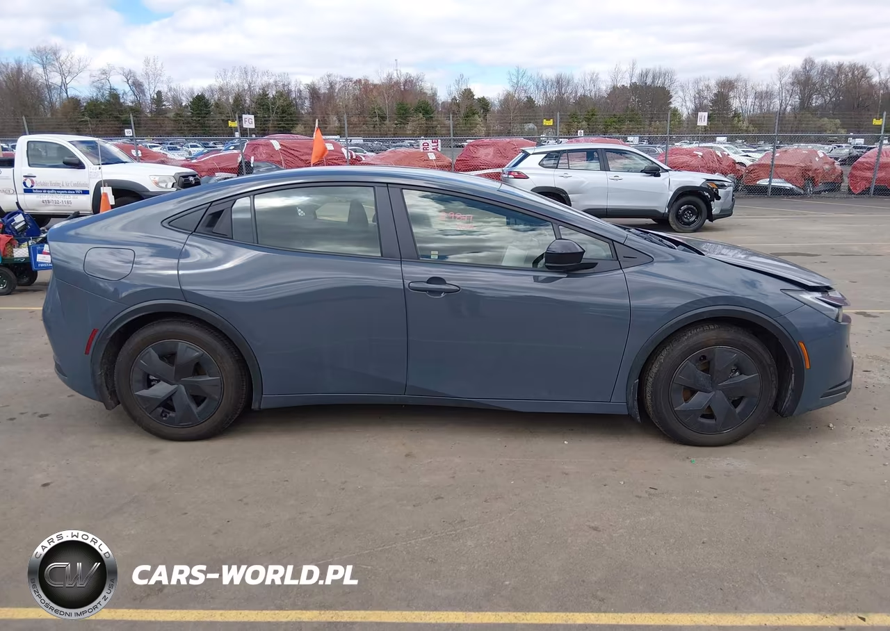 2024 Toyota Prius Prime Se VIN:JTDACACU2R3039393 - 13