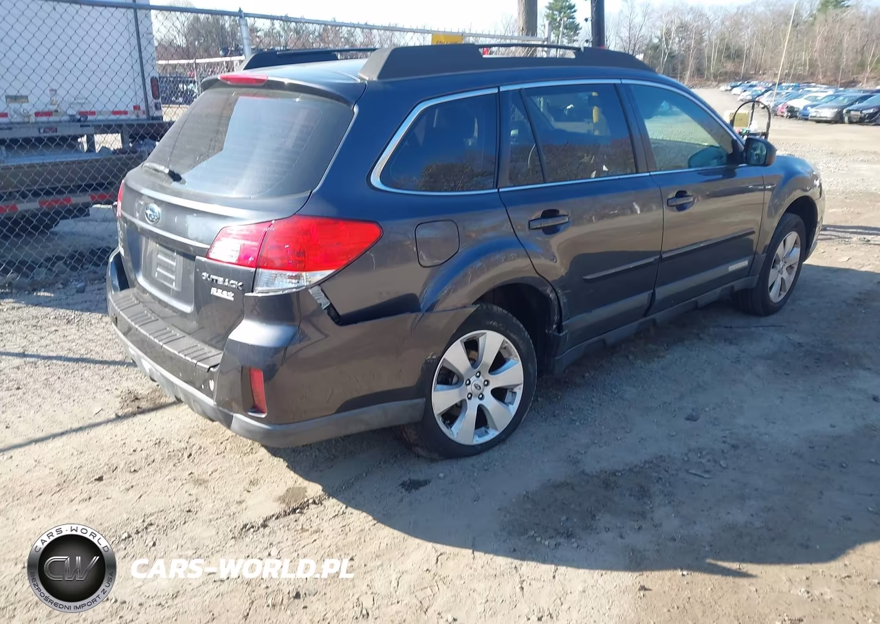 2011 Subaru Outback 2.5I VIN:4S4BRBACXB3415052 - 4