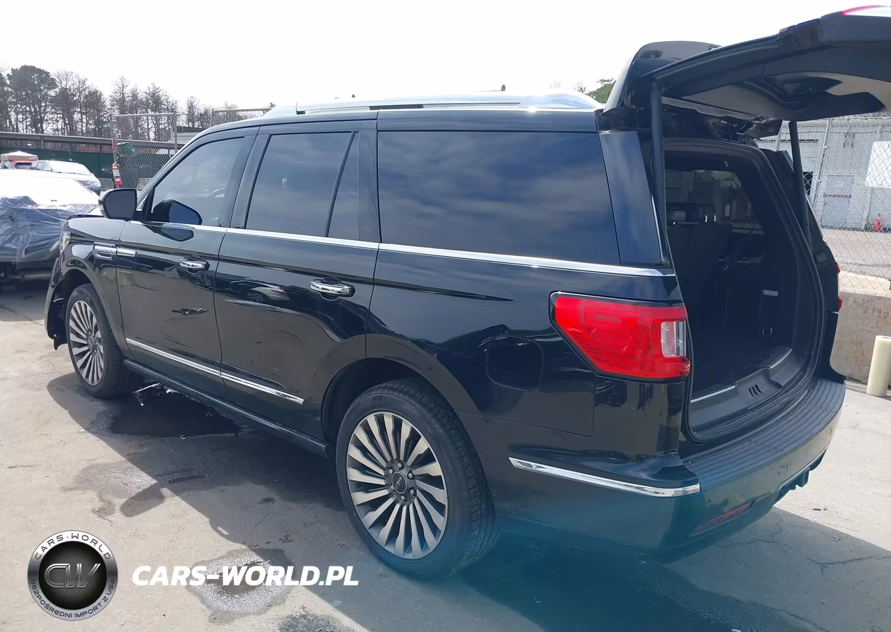 2019 Lincoln Navigator Reserve VIN:5LMJJ2LT2KEL00916 - 3