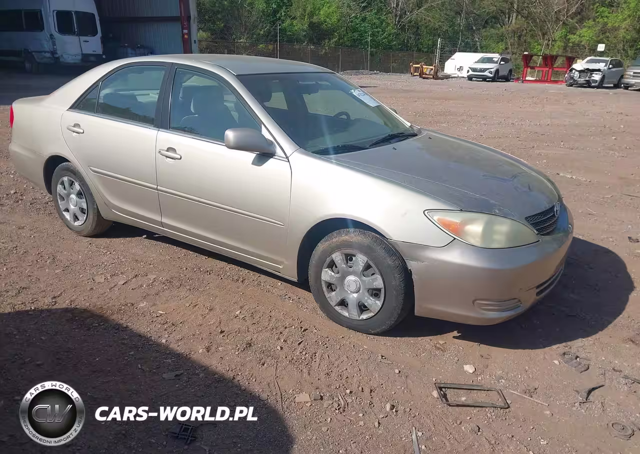 2004 Toyota Camry Le