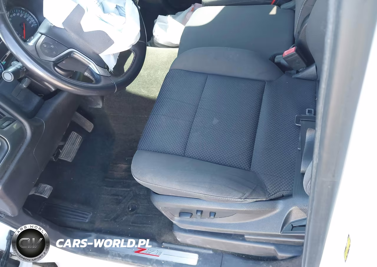 2018 Chevrolet Silverado 1500 2Lt VIN:3GCUKREC8JG155802 - 15
