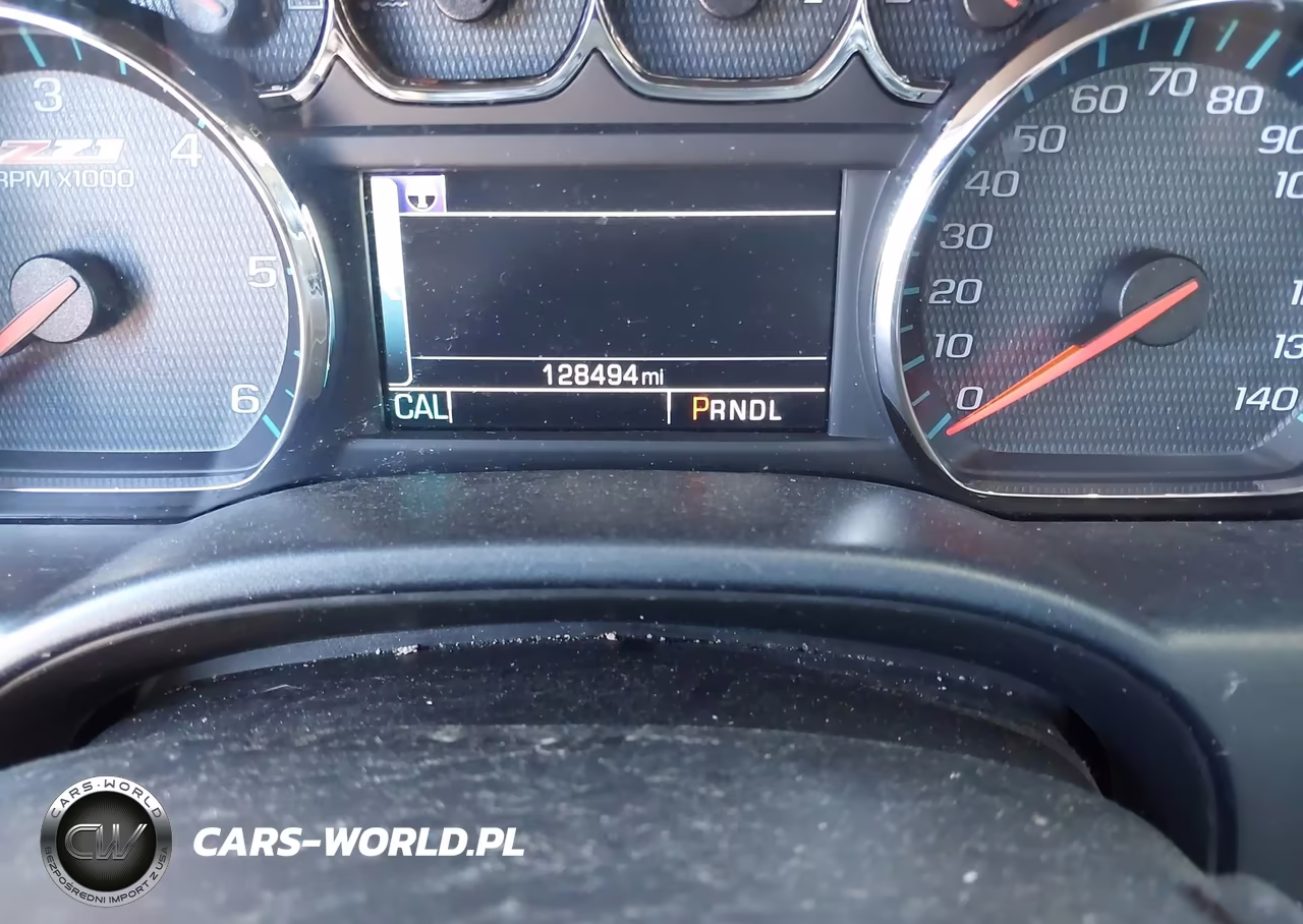 2018 Chevrolet Silverado 1500 2Lt VIN:3GCUKREC8JG155802 - 16