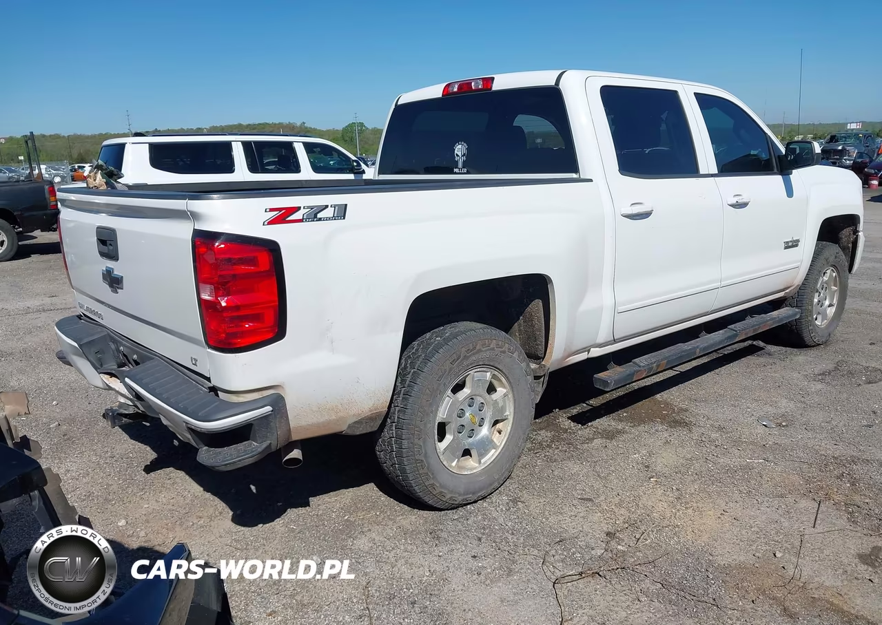 2018 Chevrolet Silverado 1500 2Lt VIN:3GCUKREC8JG155802 - 4