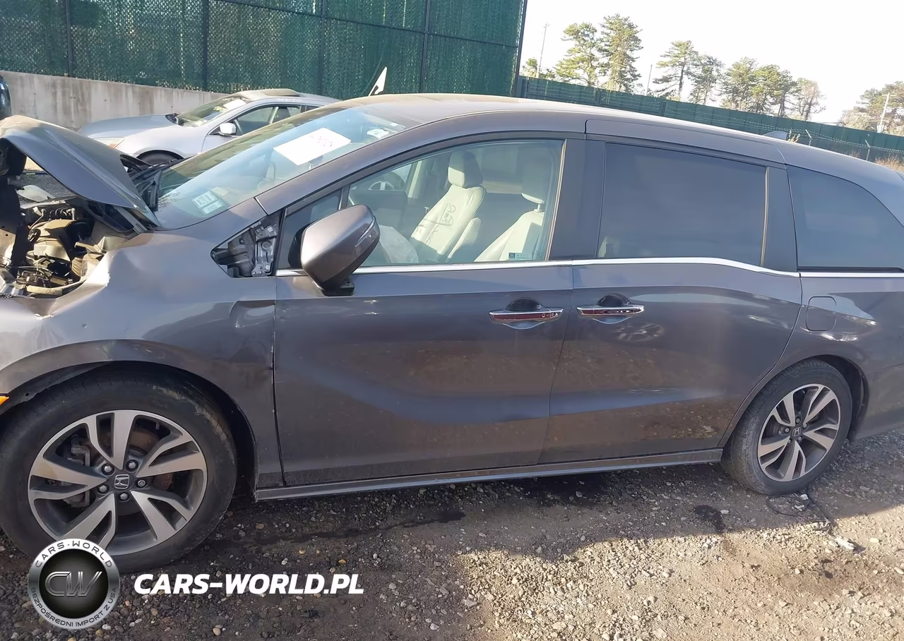 2024 Honda Odyssey Touring VIN:5FNRL6H83RB007969 - 14