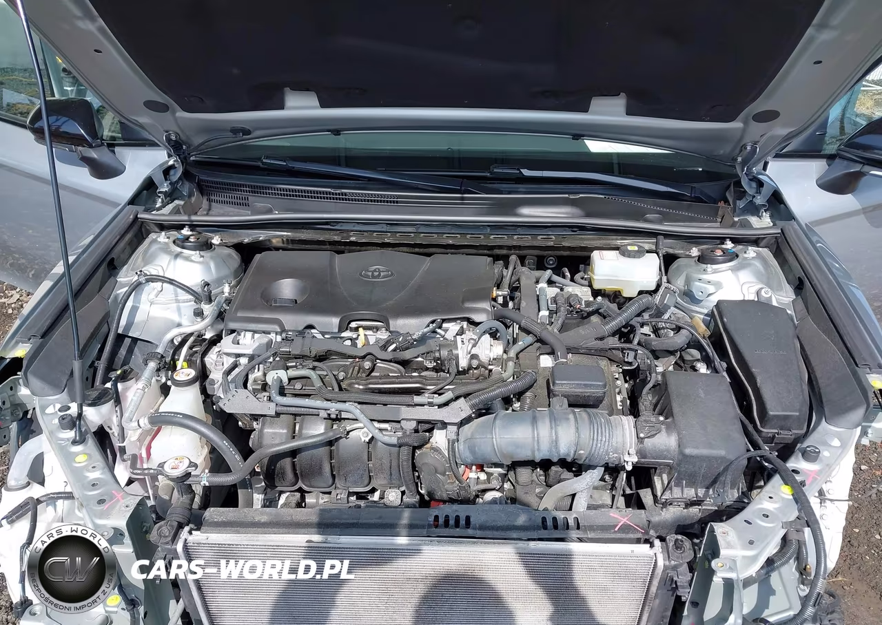 2022 Toyota Camry Nightshade Edition Hybrid VIN:4T1G31AK1NU044385 - 10