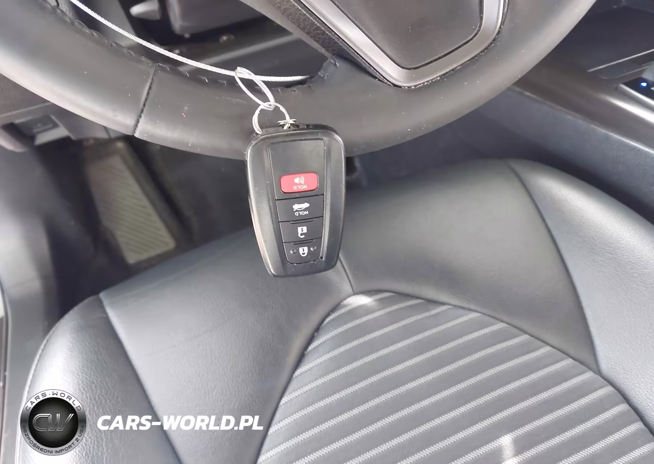 2022 Toyota Camry Nightshade Edition Hybrid VIN:4T1G31AK1NU044385 - 11