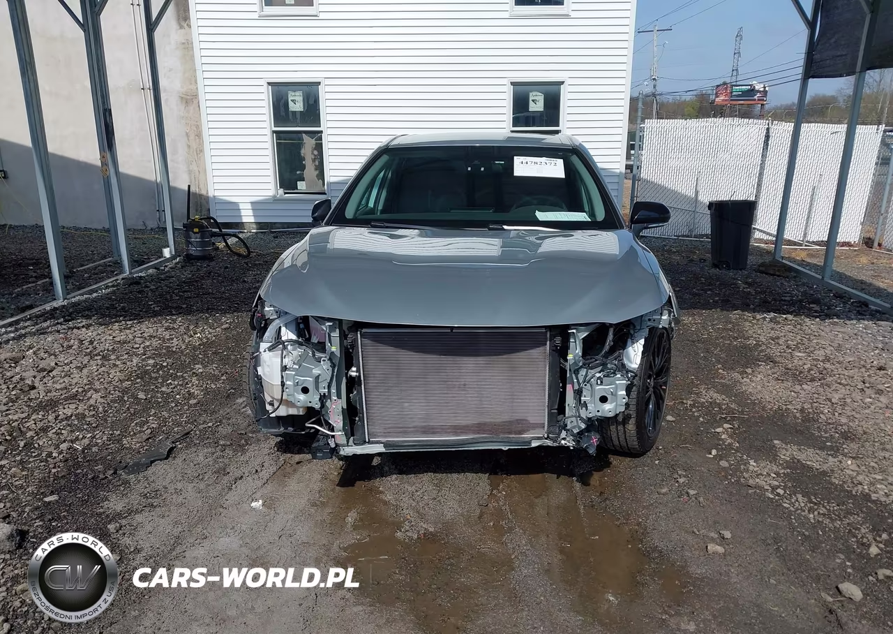 2022 Toyota Camry Nightshade Edition Hybrid VIN:4T1G31AK1NU044385 - 13