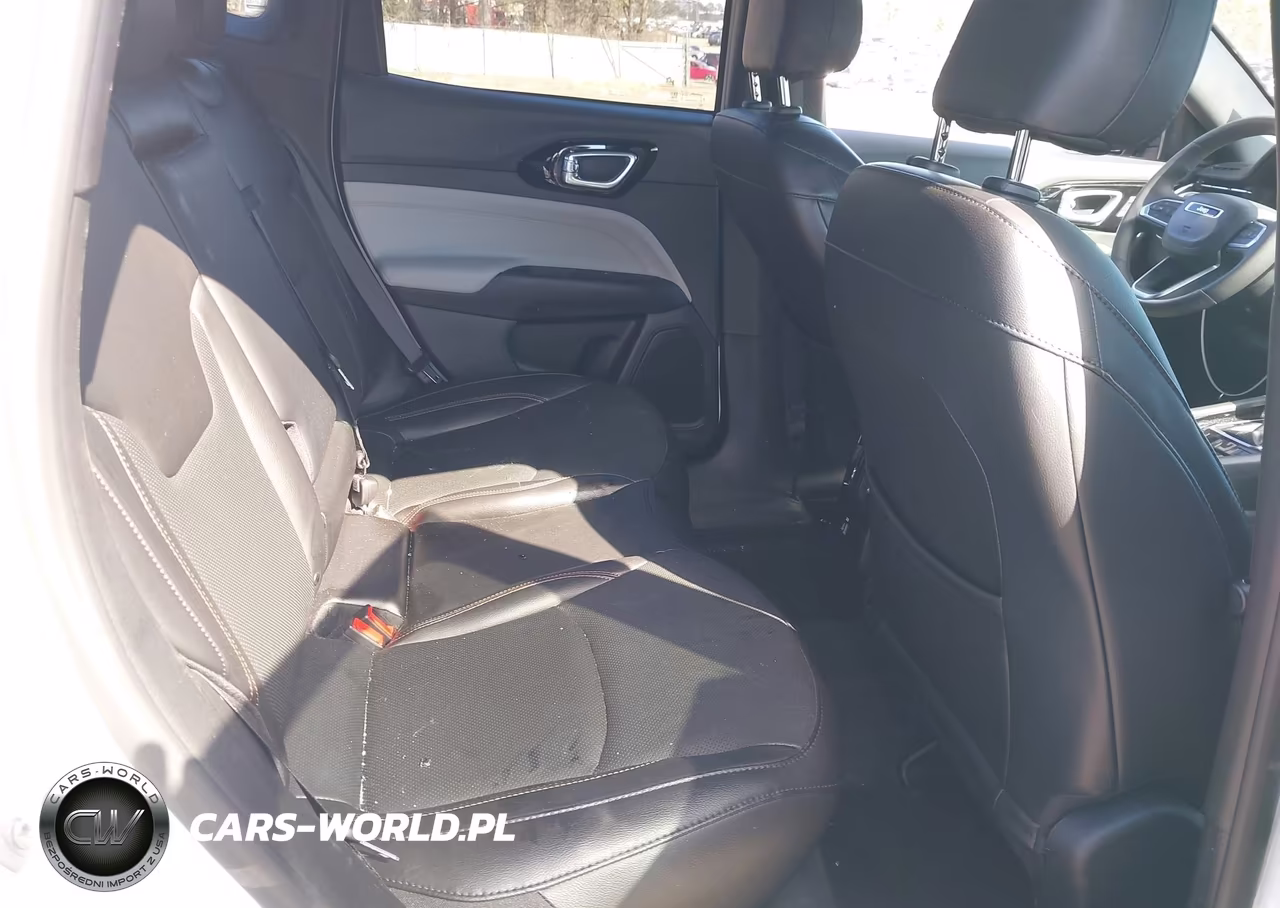 2023 Jeep Compass Limited 4X4 VIN:3C4NJDCN0PT512629 - 8