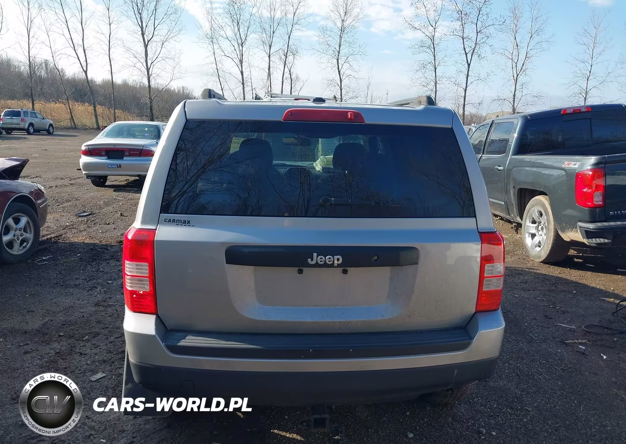 2016 Jeep Patriot Sport VIN:1C4NJPBAXGD700841 - 16