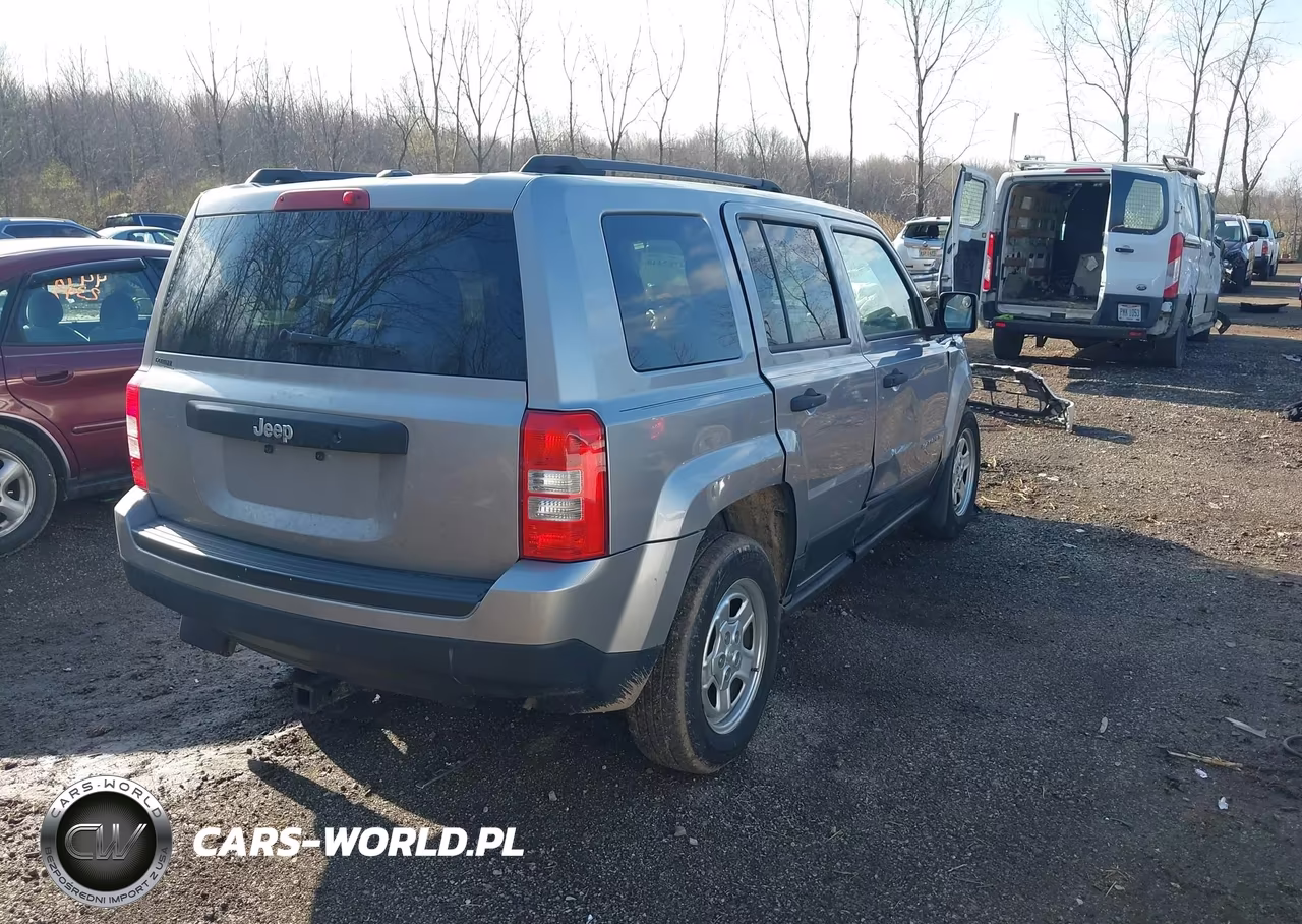 2016 Jeep Patriot Sport VIN:1C4NJPBAXGD700841 - 4