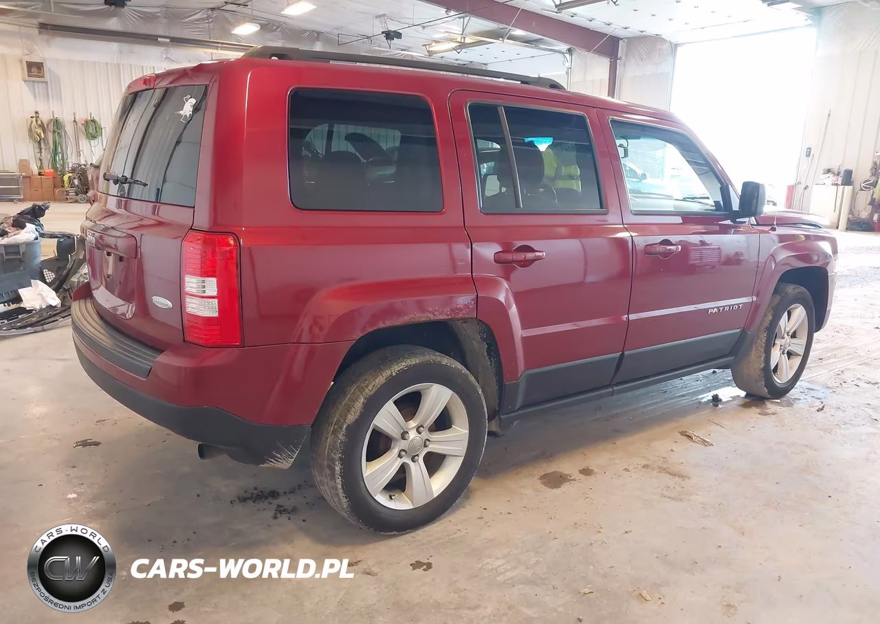 2016 Jeep Patriot Latitude VIN:1C4NJPFB8GD731749 - 4