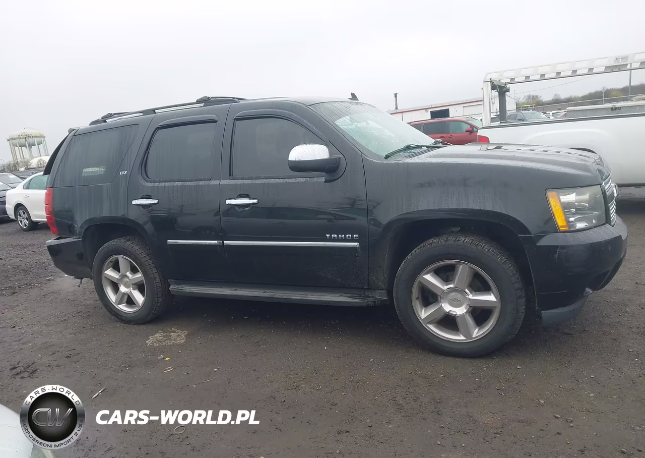 2011 Chevrolet Tahoe Ltz VIN:1GNSKCE0XBR194782 - 13