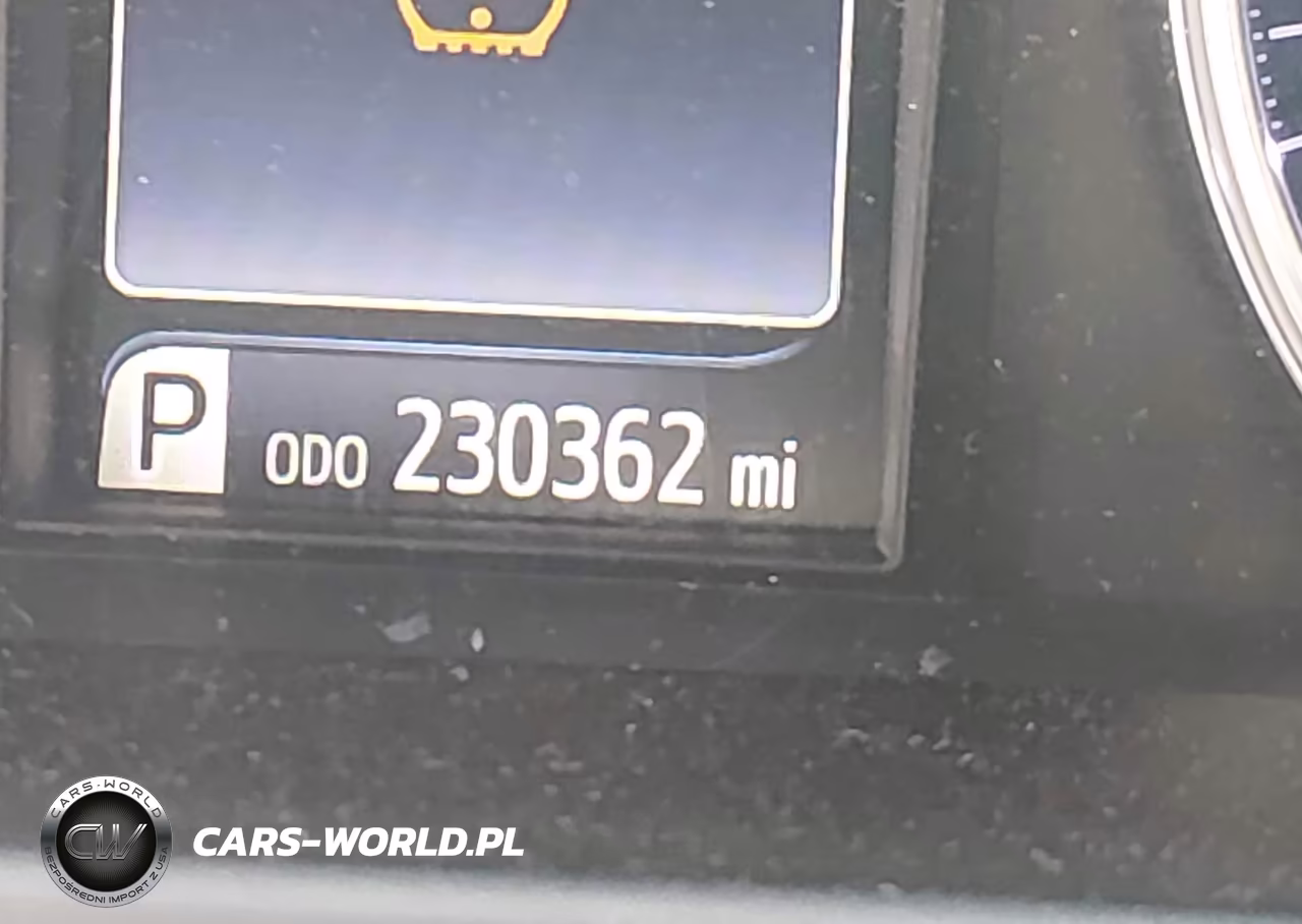 2017 Toyota Camry Le VIN:4T1BF1FK9HU638155 - 16