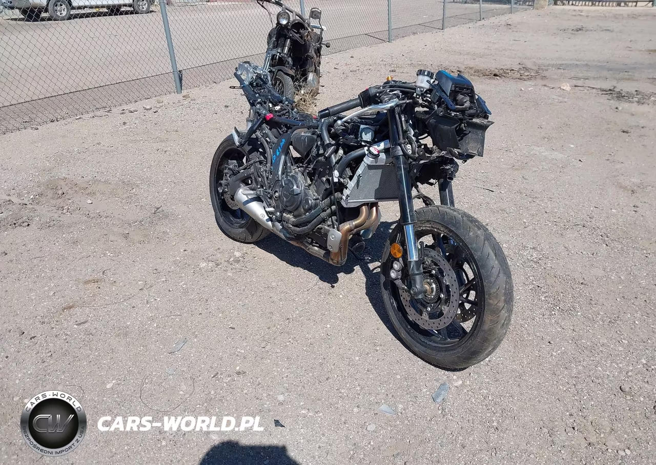 2025 Yamaha Yzfr7