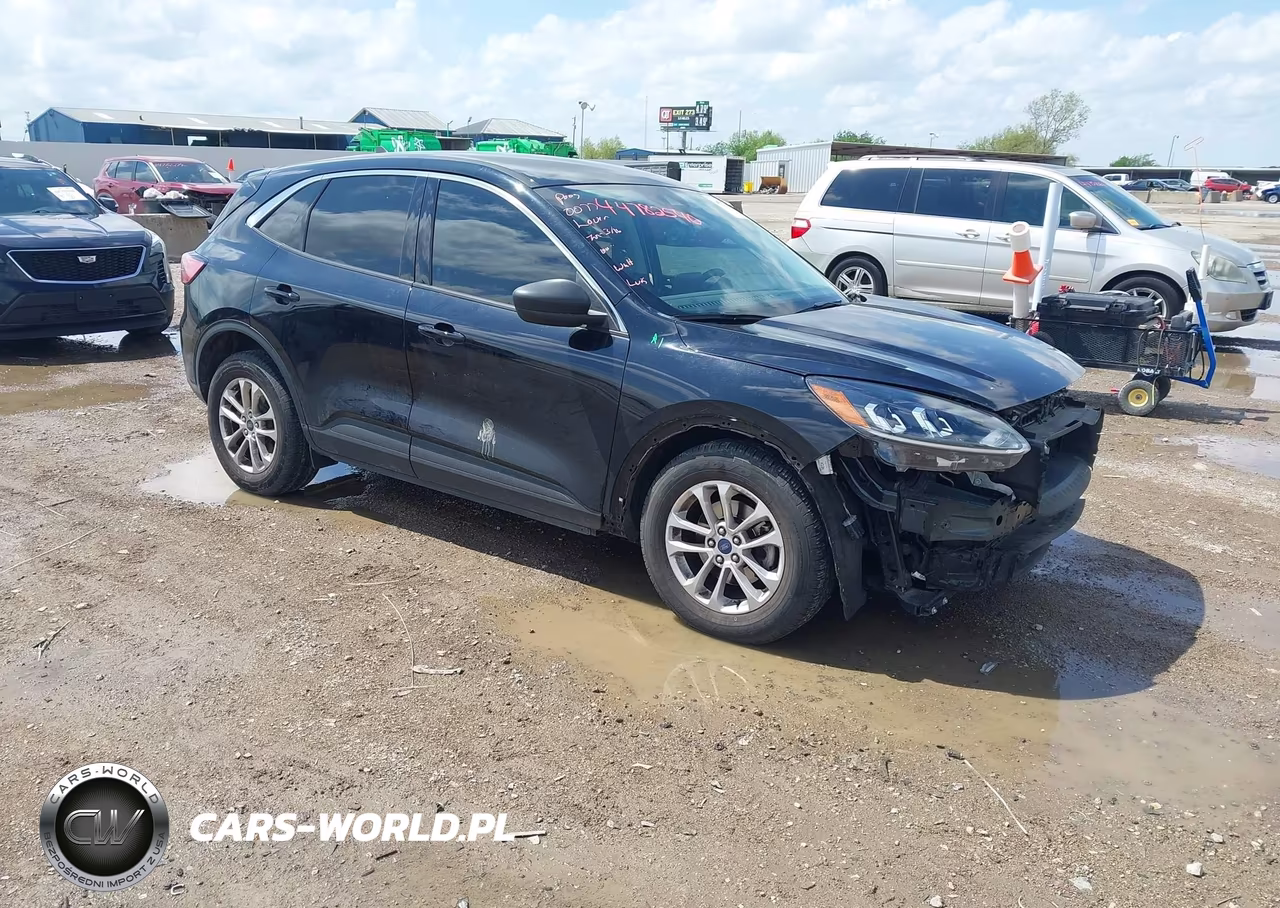 2022 Ford Escape Se