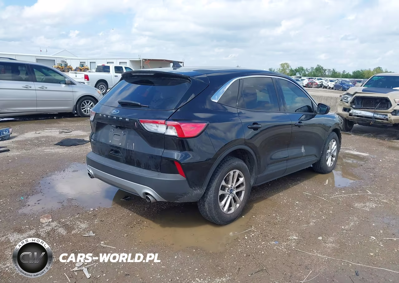 2022 Ford Escape Se VIN:1FMCU0G60NUA93884 - 4