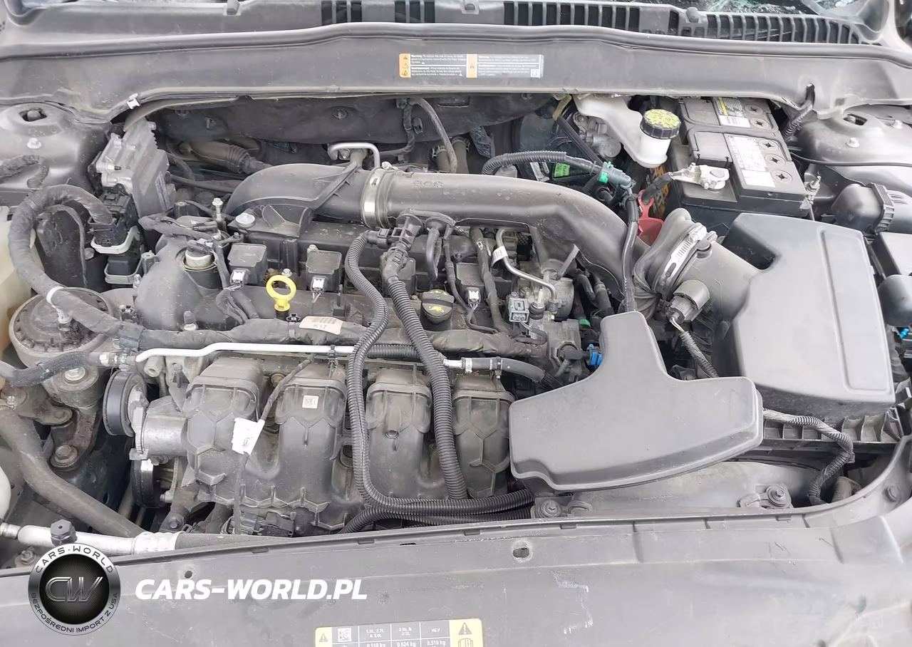 2020 Ford Fusion Titanium VIN:3FA6P0K92LR118143 - 10