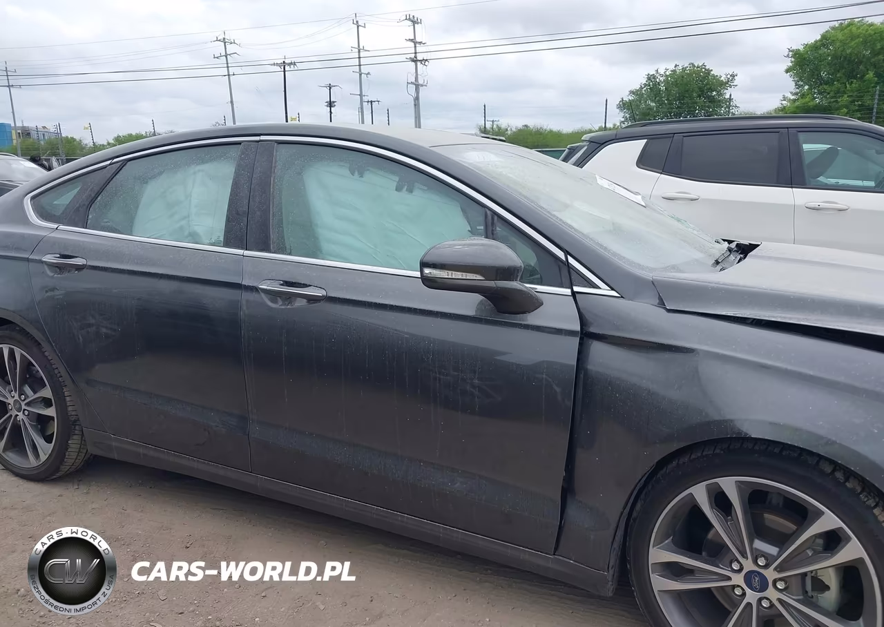 2020 Ford Fusion Titanium VIN:3FA6P0K92LR118143 - 12
