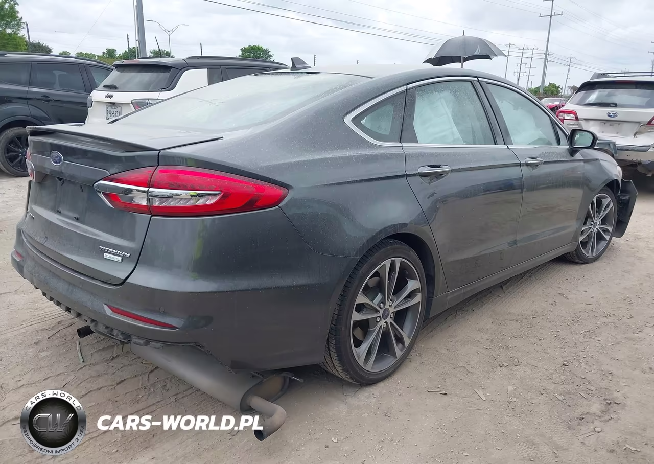 2020 Ford Fusion Titanium VIN:3FA6P0K92LR118143 - 4