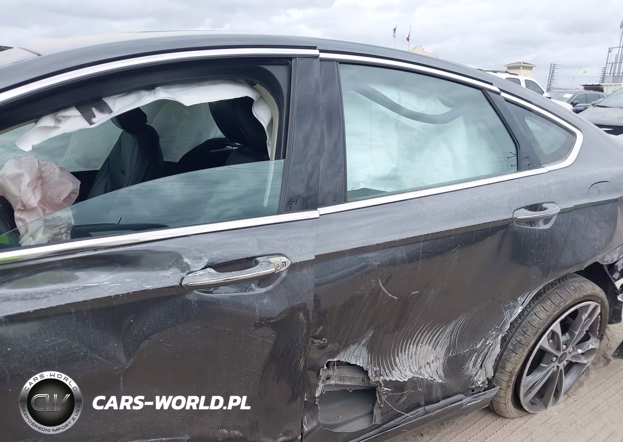 2020 Ford Fusion Titanium VIN:3FA6P0K92LR118143 - 6