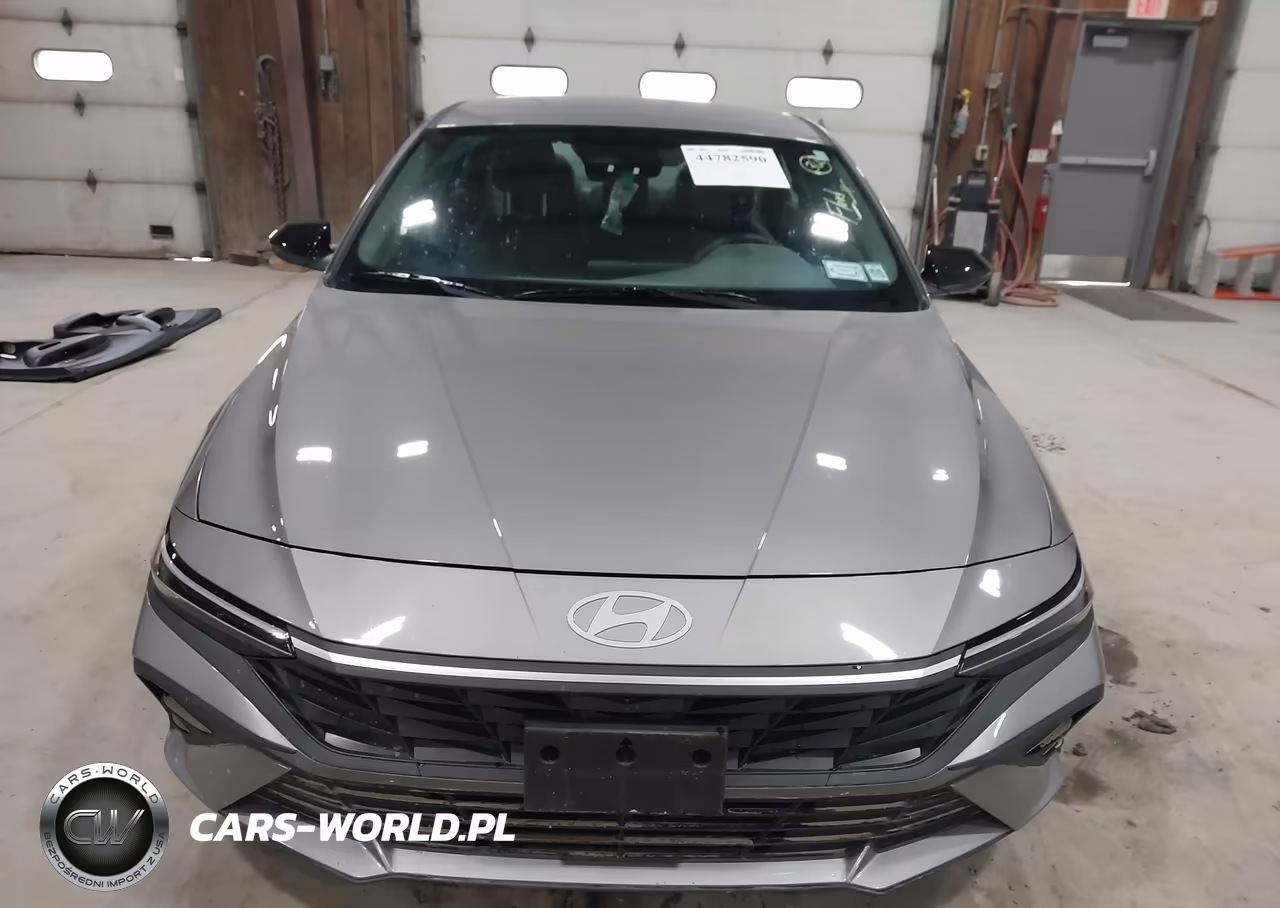 2025 Hyundai Elantra Sel Sport VIN:KMHLM4DG2SU961755 - 12