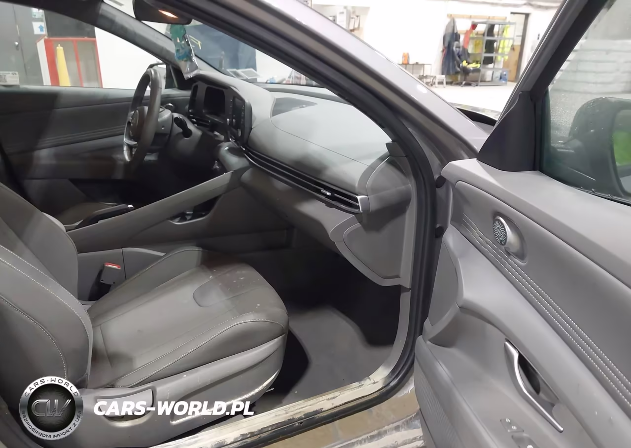 2025 Hyundai Elantra Sel Sport VIN:KMHLM4DG2SU961755 - 5