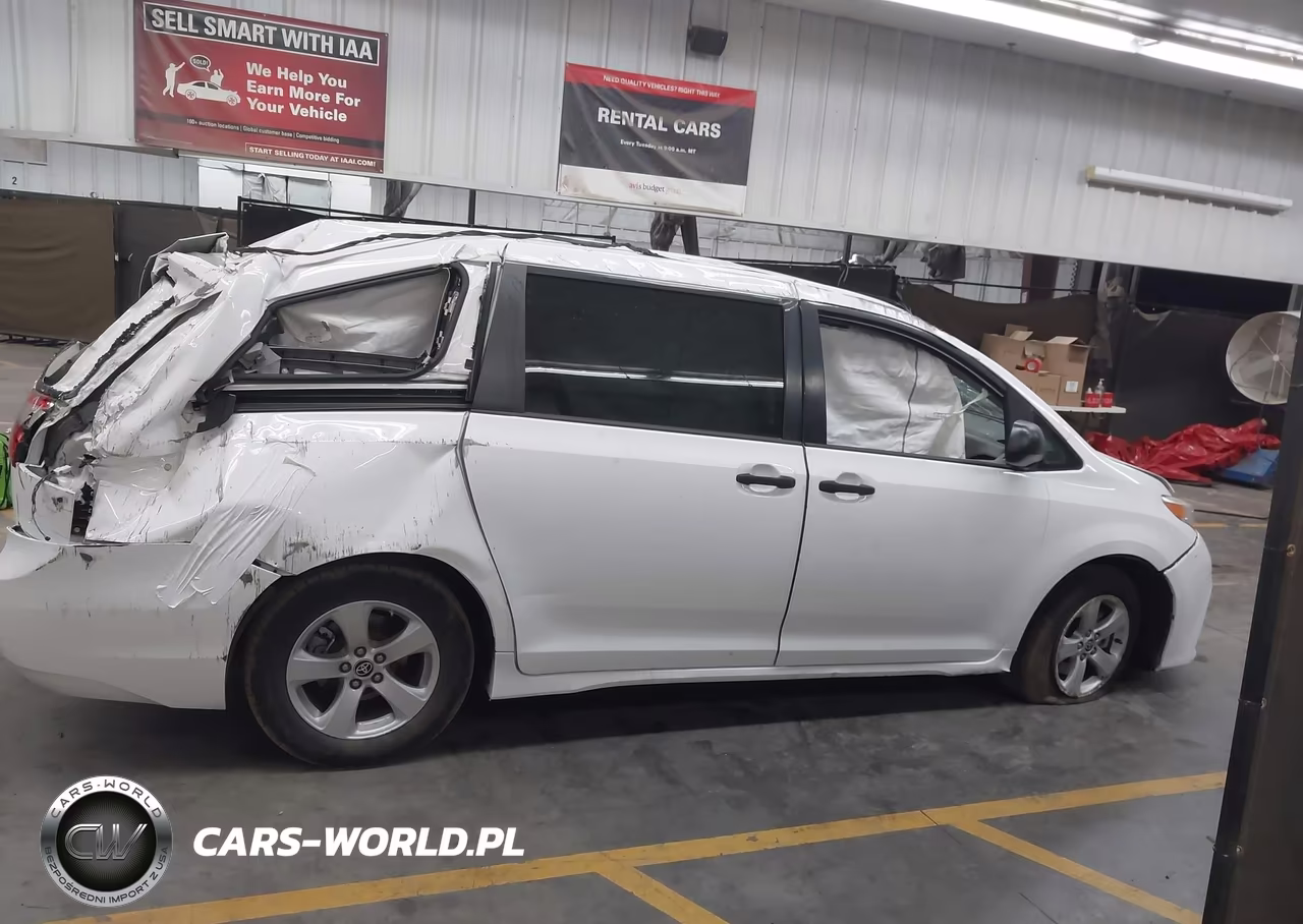 2020 Toyota Sienna L VIN:5TDZZ3DCXLS074076 - 13