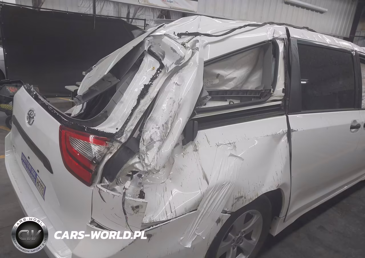 2020 Toyota Sienna L VIN:5TDZZ3DCXLS074076 - 6