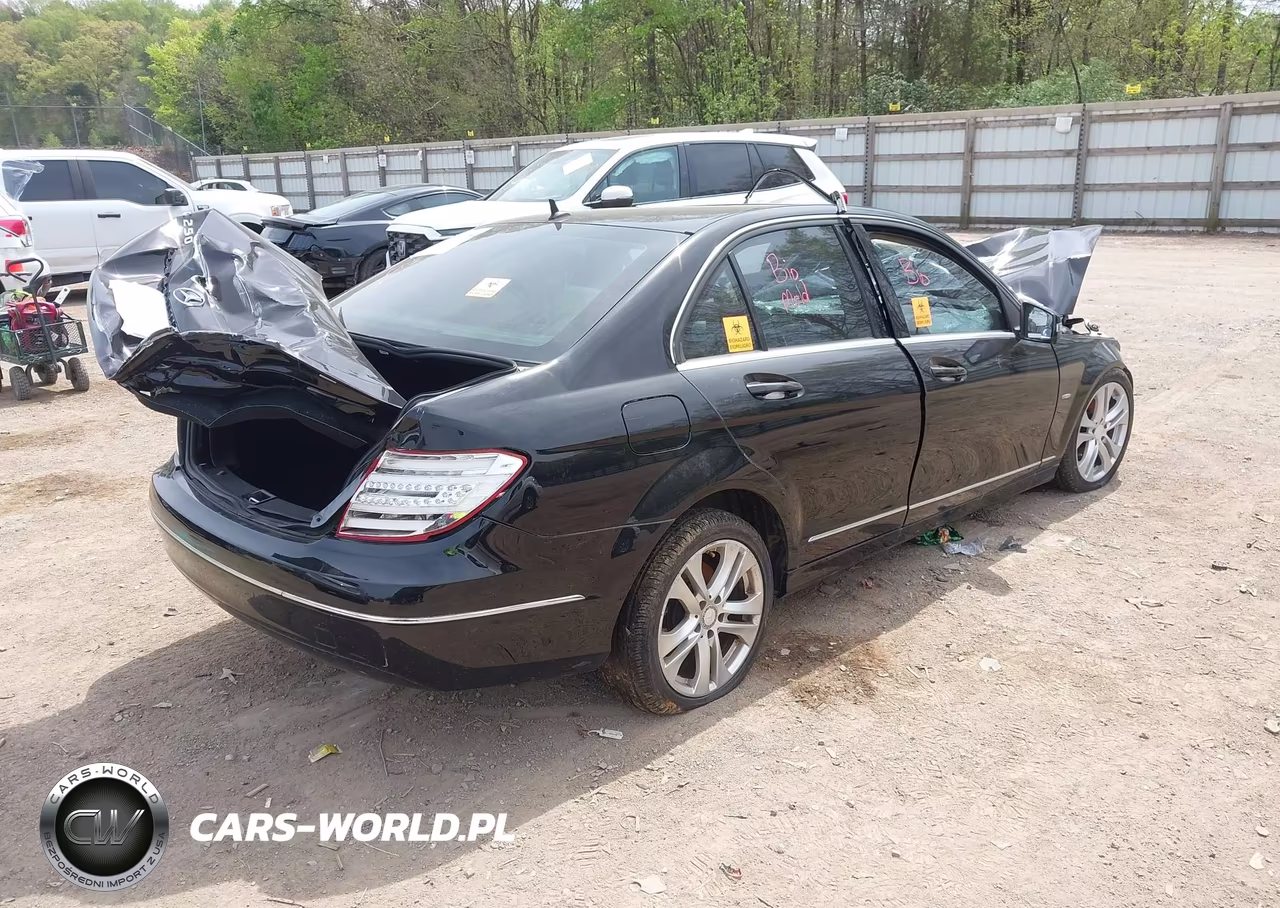 2012 Mercedes-Benz C 250 Luxury VIN:WDDGF4HB3CR237971 - 4