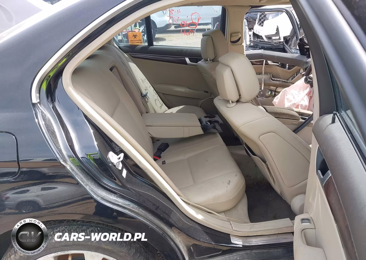 2012 Mercedes-Benz C 250 Luxury VIN:WDDGF4HB3CR237971 - 8