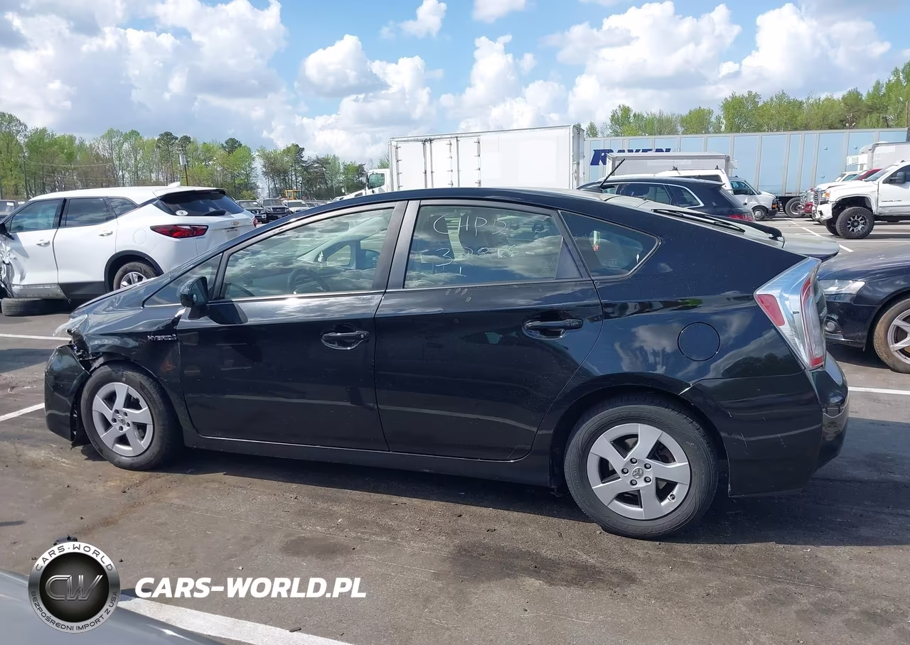 2014 Toyota Prius Three VIN:JTDKN3DU2E0385058 - 14