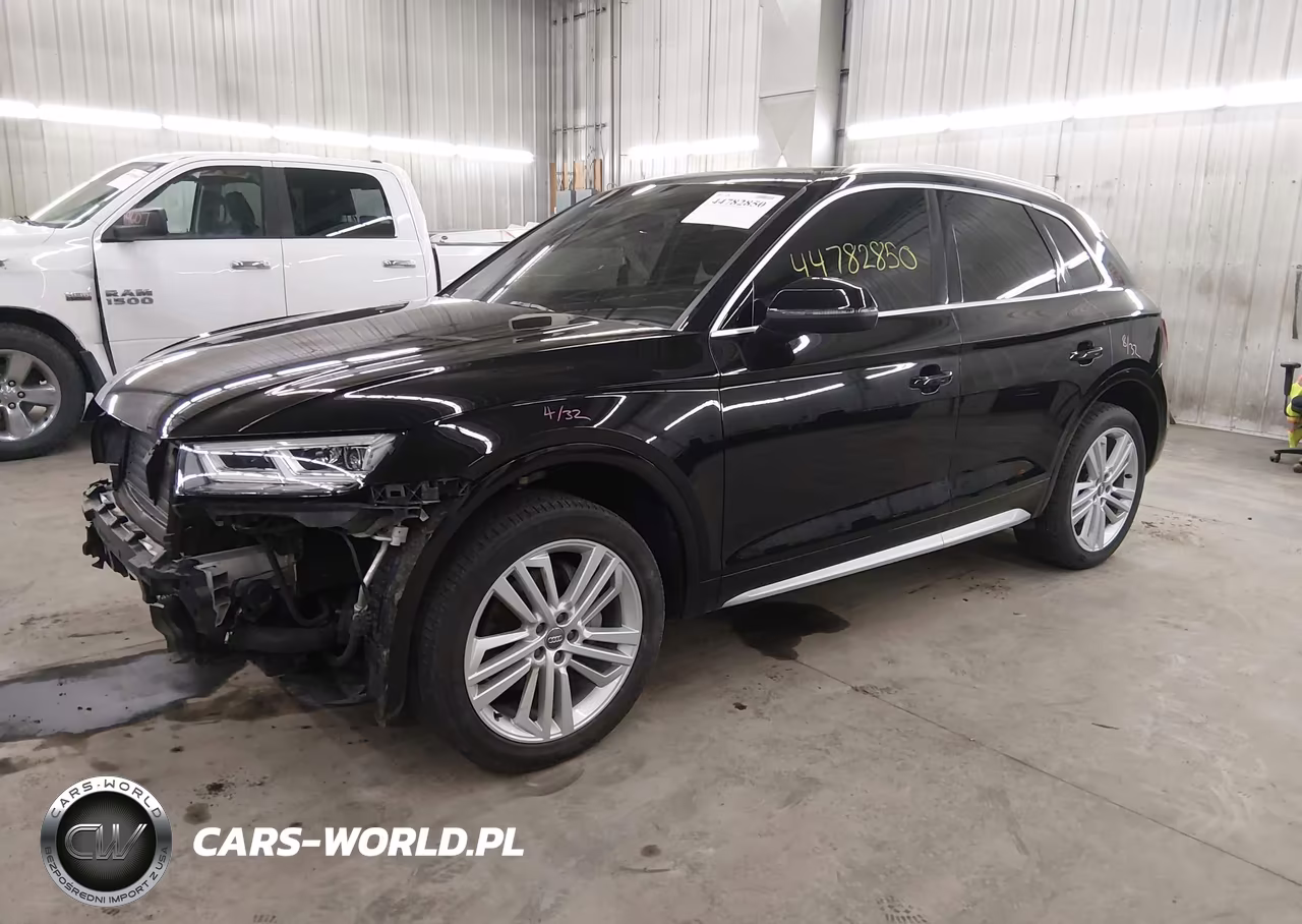 2018 Audi Q5 2.0T Premium-2.0T Tech Premium VIN:WA1CNAFY5J2122113 - 2
