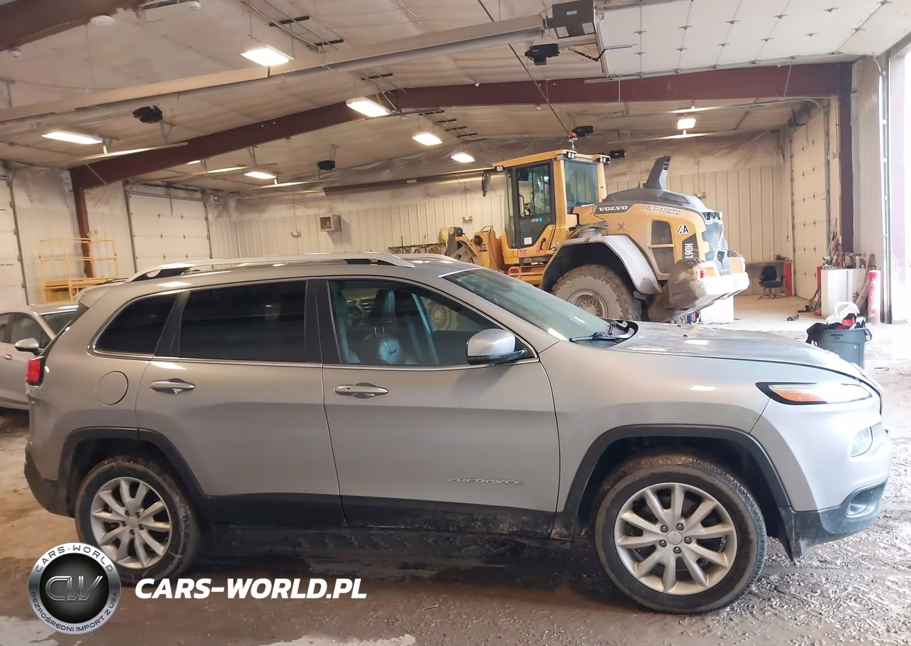 2015 Jeep Cherokee Limited VIN:1C4PJMDSXFW545191 - 13