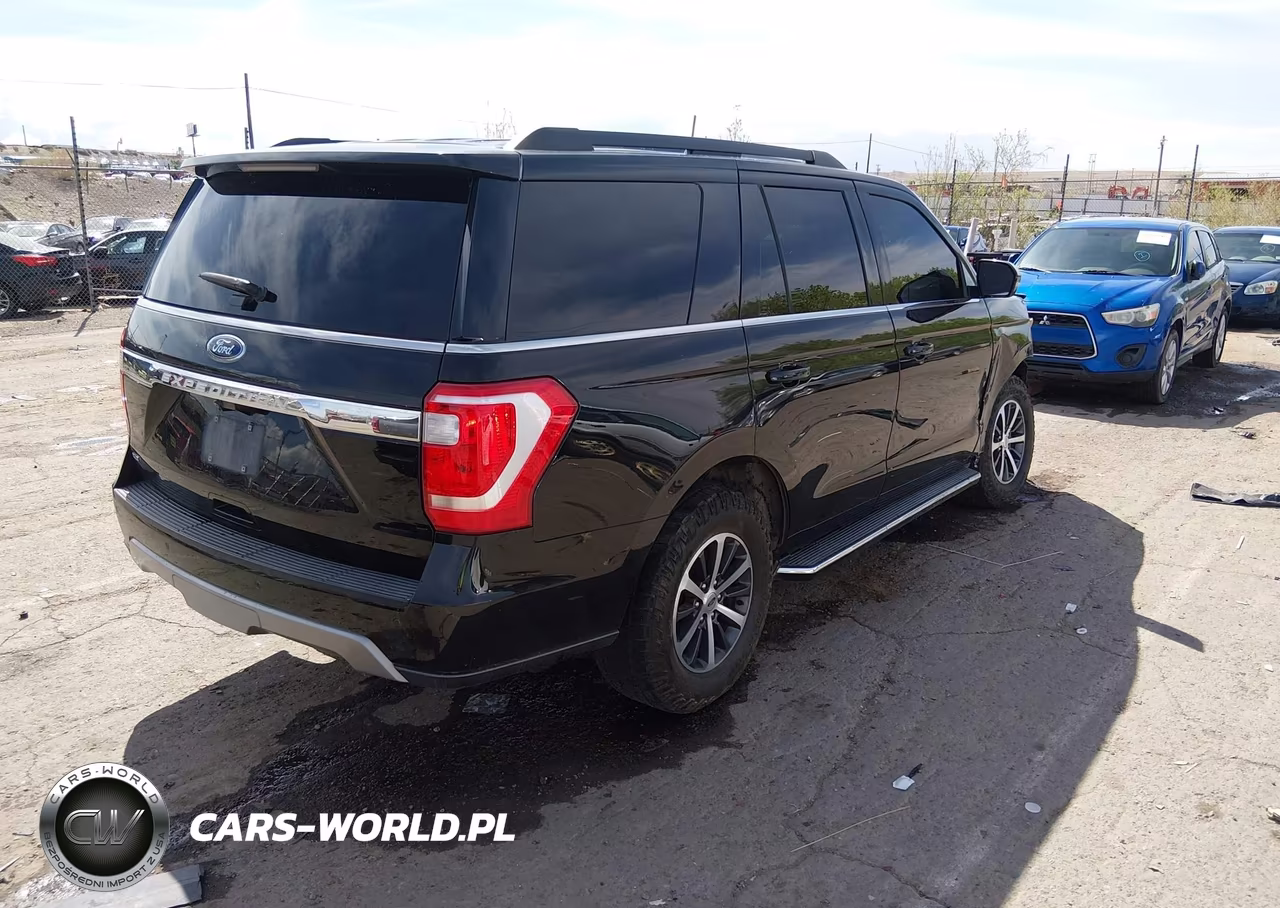 2019 Ford Expedition Xlt VIN:1FMJU1JT3KEA17304 - 4