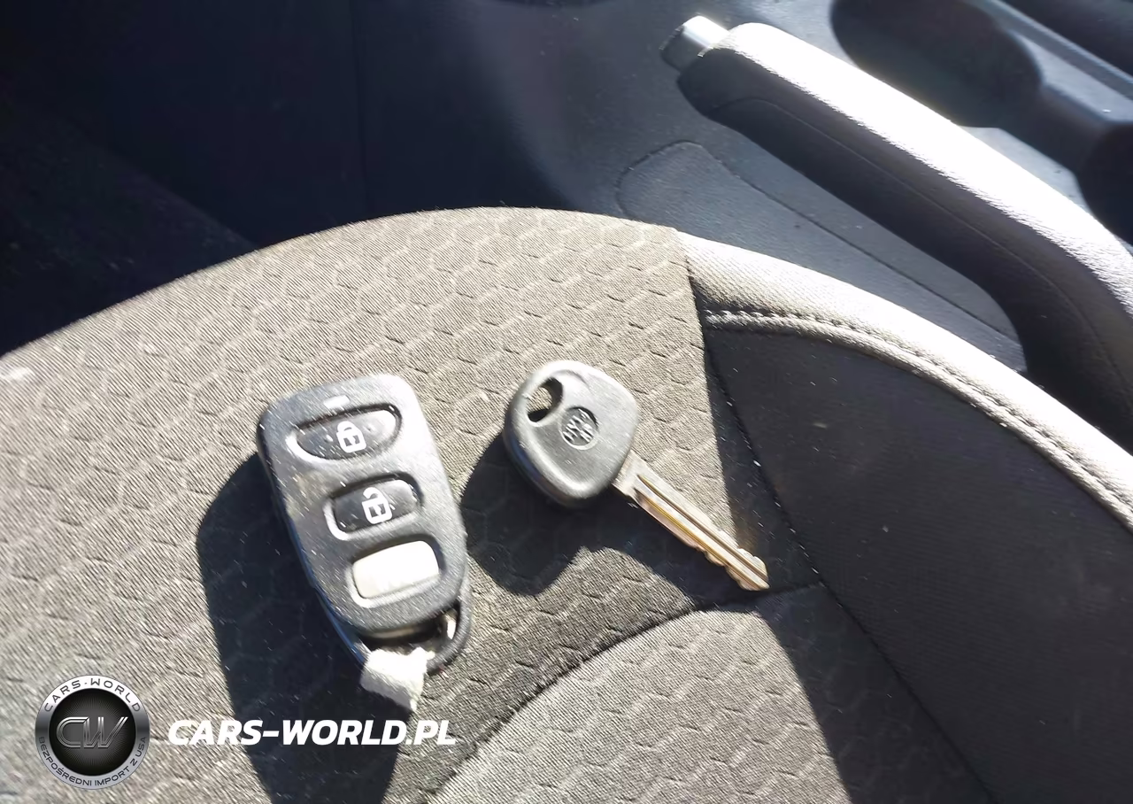 2020 Hyundai Elantra Sel VIN:5NPD84LF0LH580293 - 11
