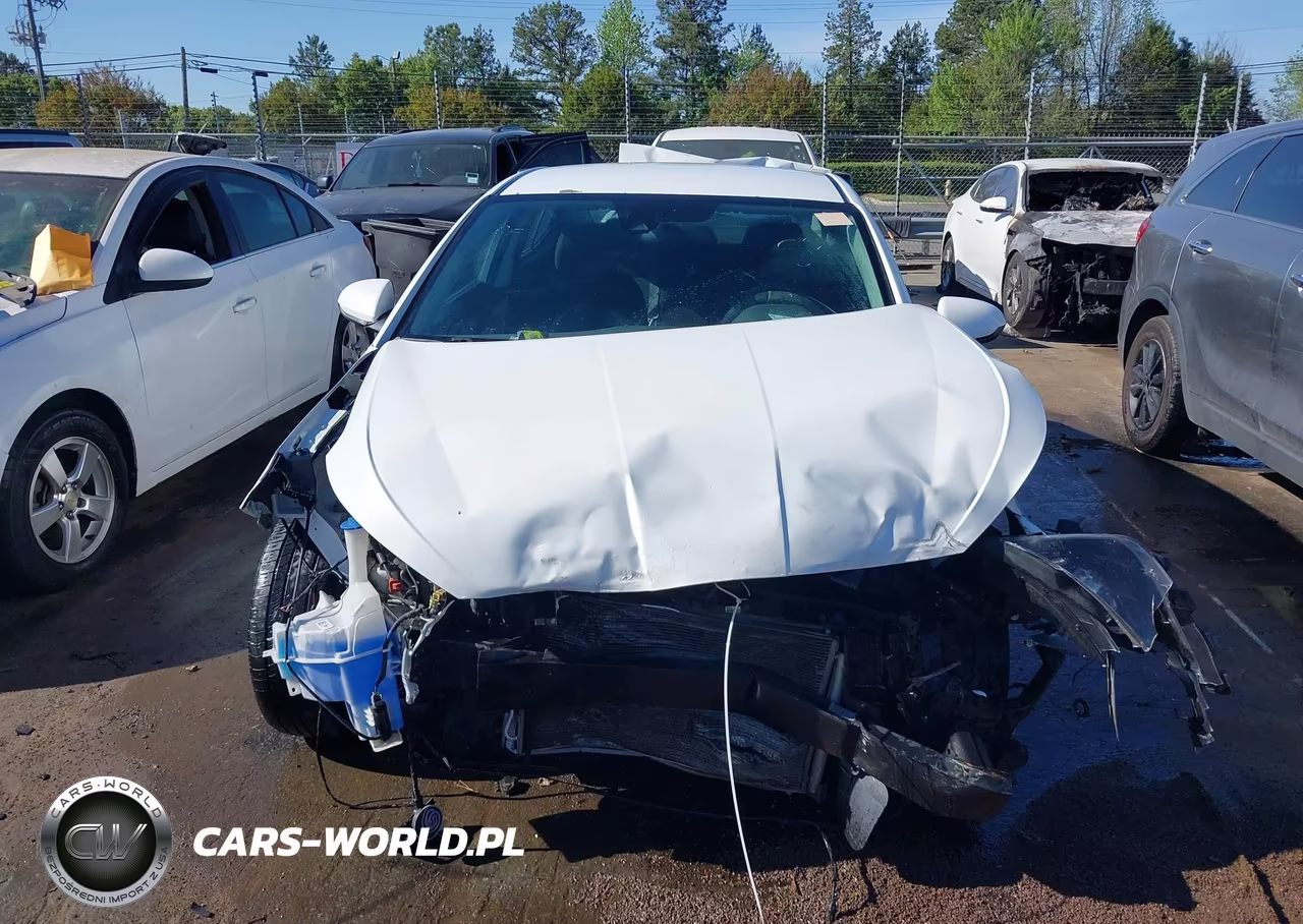 2020 Hyundai Elantra Sel VIN:5NPD84LF0LH580293 - 12