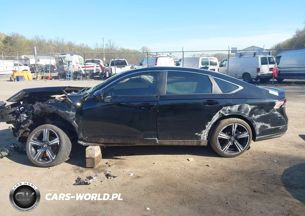 2025 Honda Accord Hybrid Sport VIN:1HGCY2F50SA029081 - 13