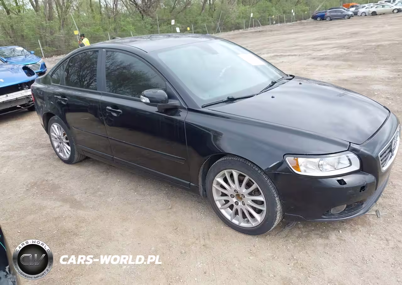 2011 Volvo S40 T5-T5 R-Design