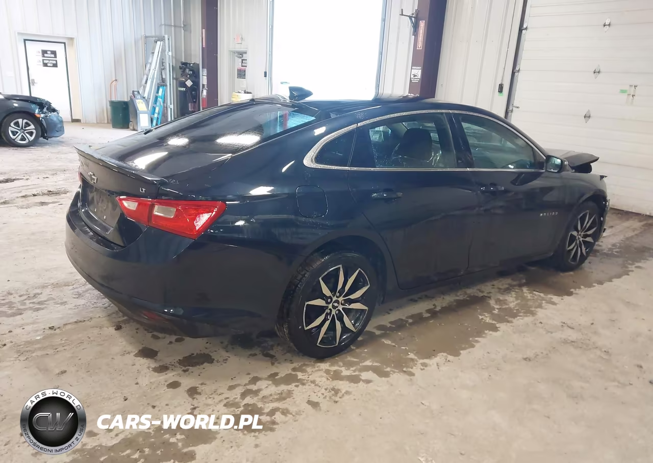 2018 Chevrolet Malibu Lt VIN:1G1ZD5ST1JF180158 - 4