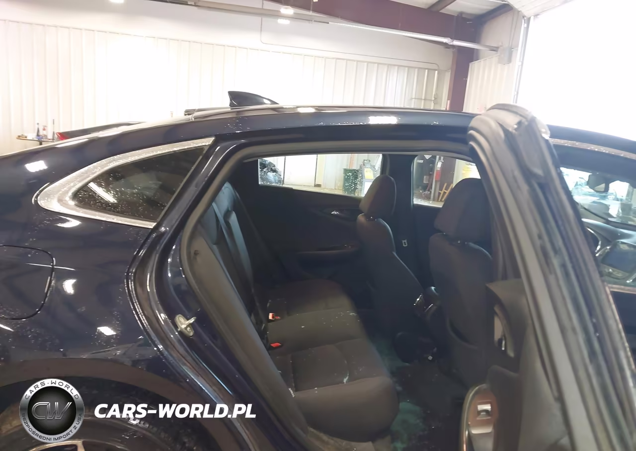 2018 Chevrolet Malibu Lt VIN:1G1ZD5ST1JF180158 - 8