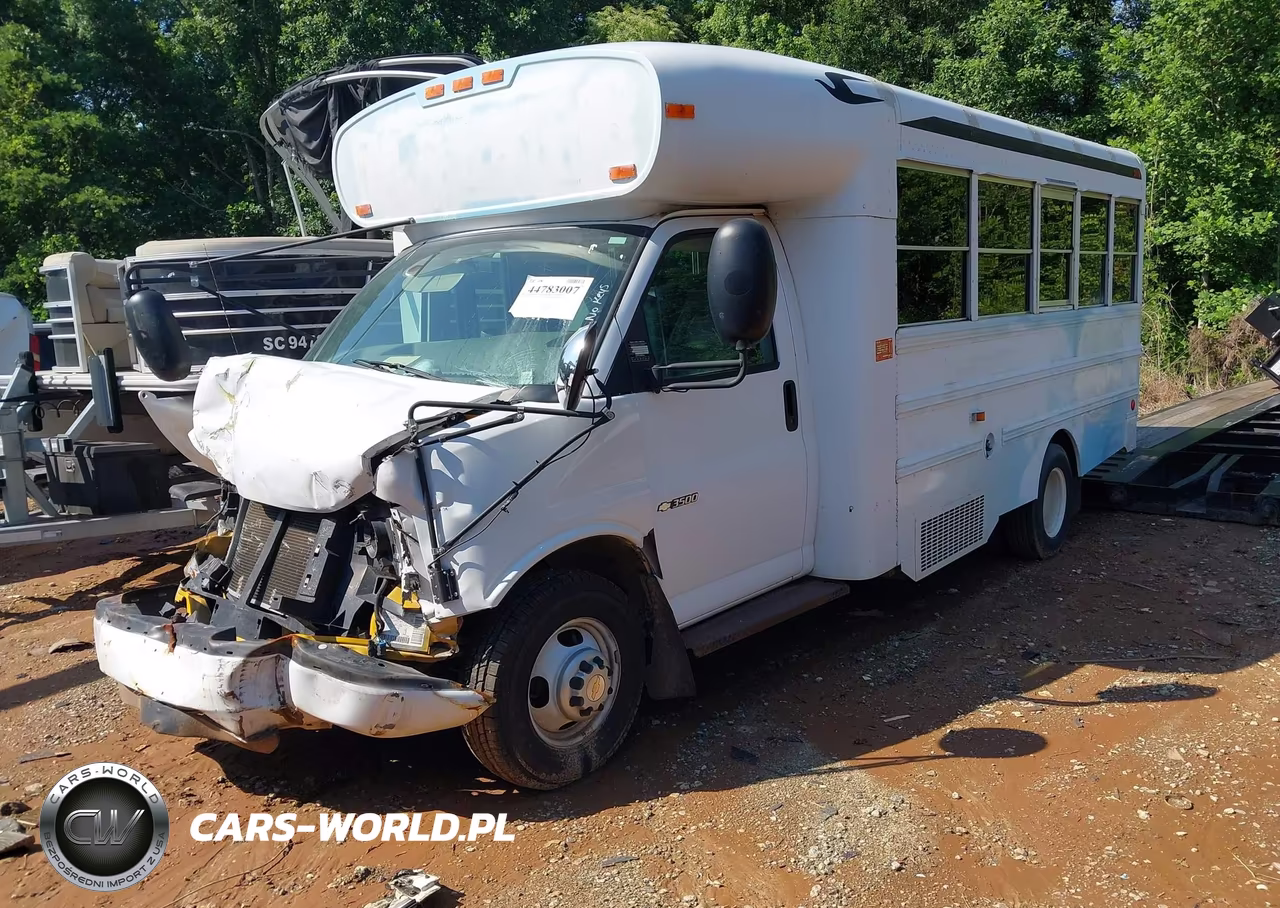 2006 Chevrolet Express Cutaway Work Van VIN:1GBJG31U061132749 - 2