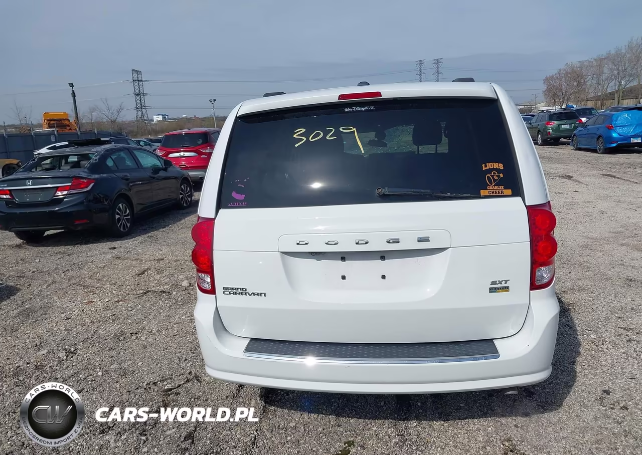2019 Dodge Grand Caravan Sxt VIN:2C4RDGCG7KR672448 - 16