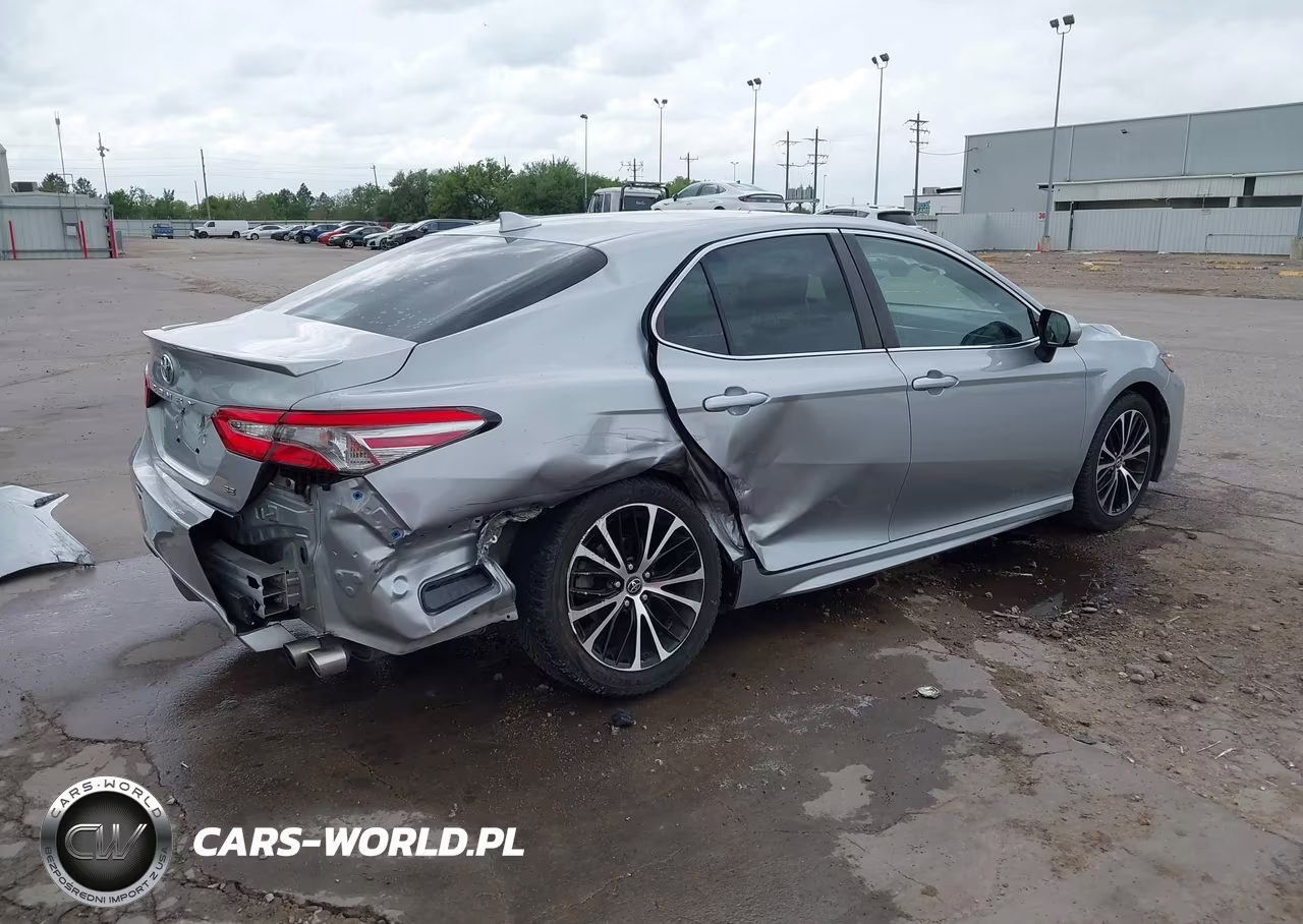 2019 Toyota Camry Se VIN:4T1B11HK9KU207477 - 4
