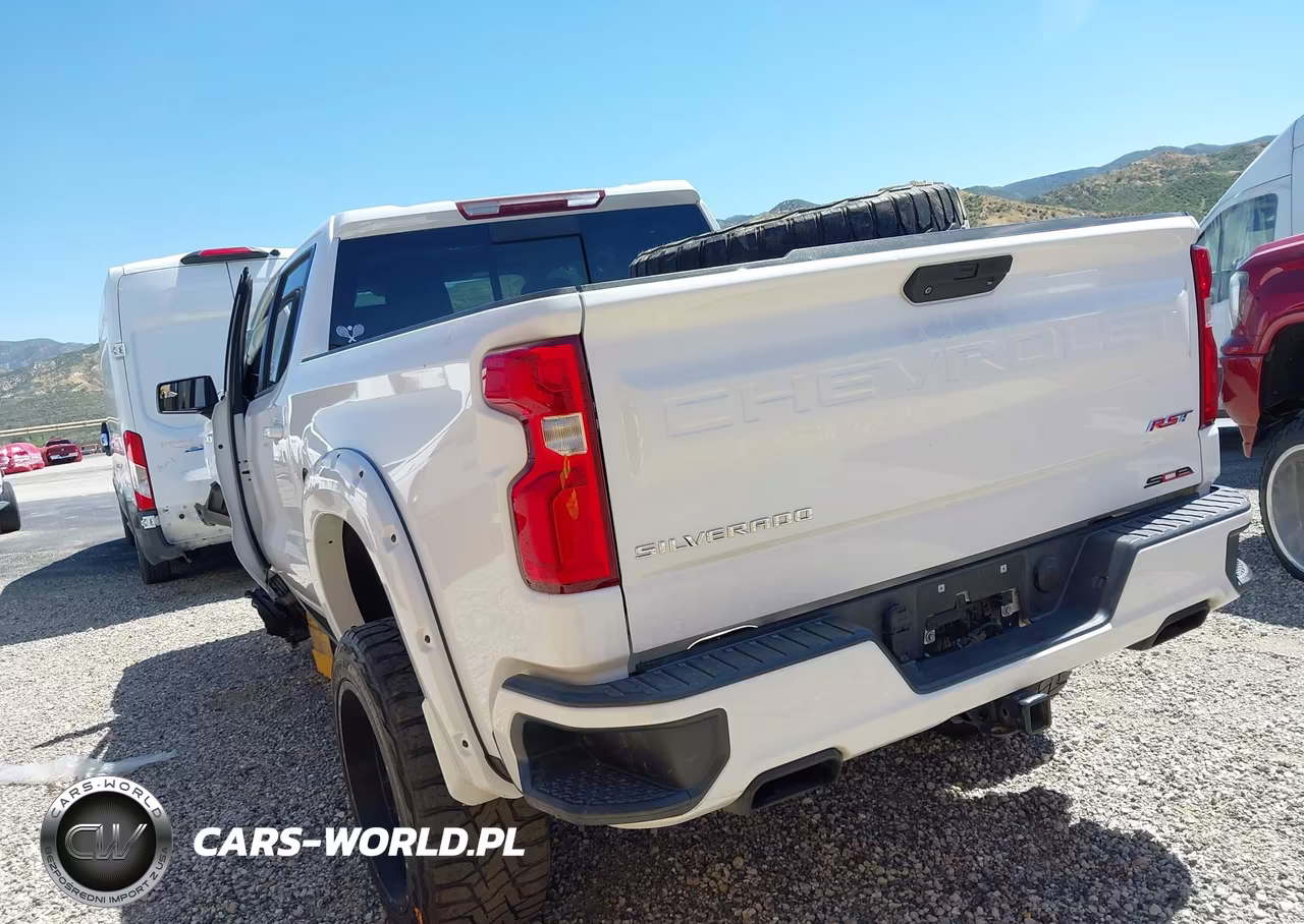 2020 Chevrolet Silverado 1500 4Wd Short Bed Rst VIN:3GCUYEELXLG303104 - 3